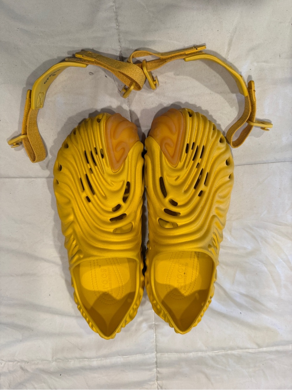 Salehe Bembury Crocs Yellow Foam Slip-On Sandals (YOLK)